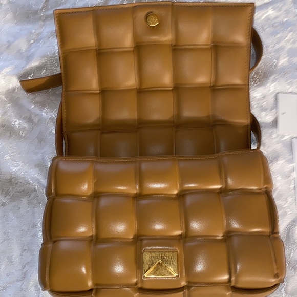 Bottega Veneta Padded Cassette Bag.Pics of current condition have been added. - Picture 3 of 10